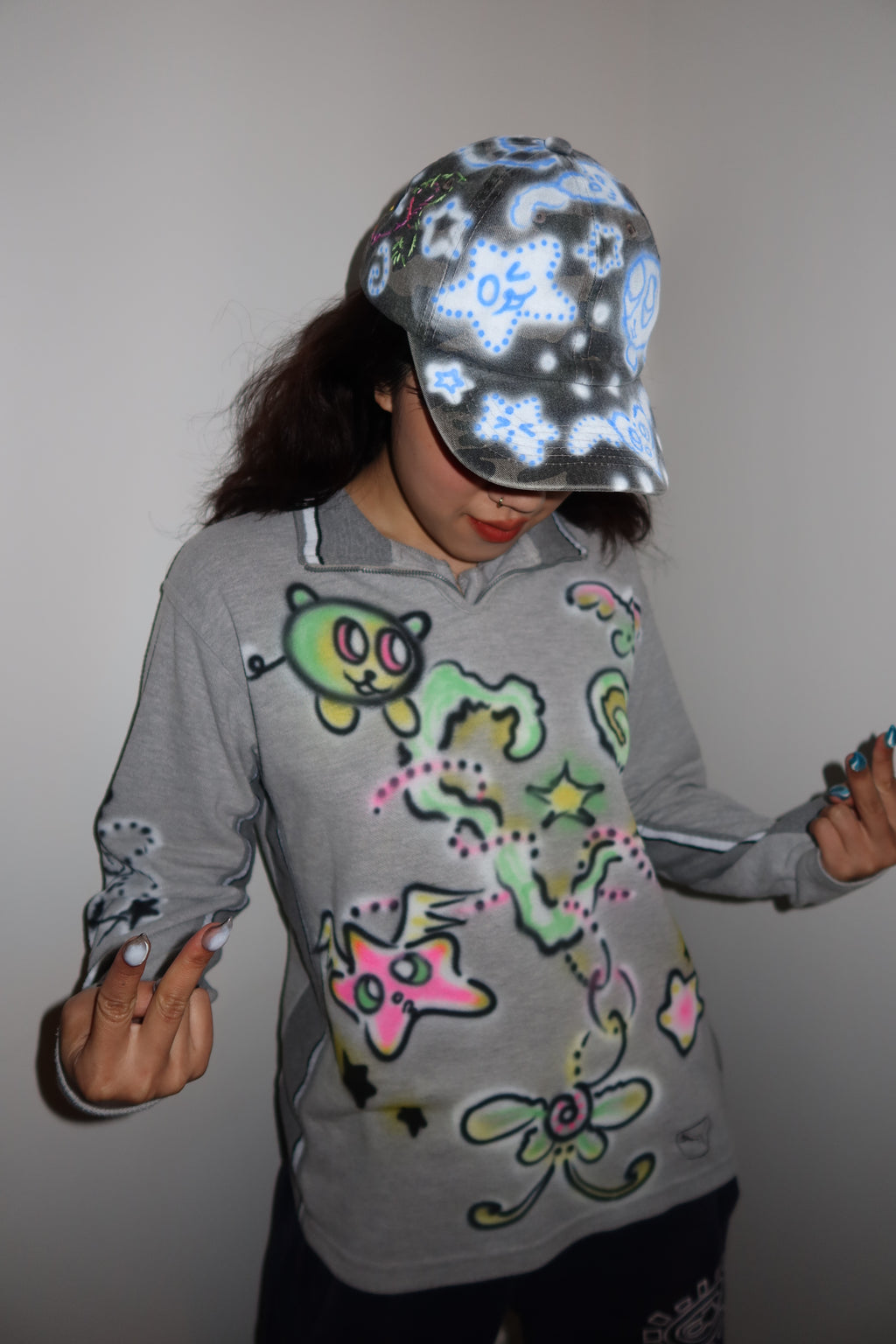 002 Airbrush Grey Top